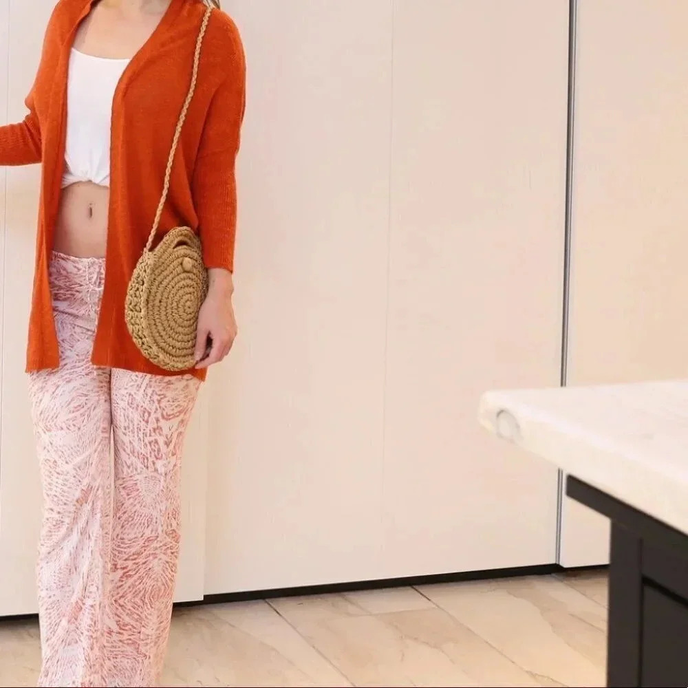 Drawstring pants - Picture 9 of 12